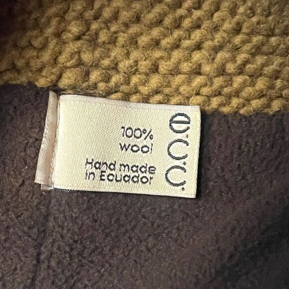 ECC Wool Hat Handmade in Ecuador - Picture 8 of 8